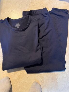Cuddl Duds Women's Navy Long-Sleeve Pajama Set